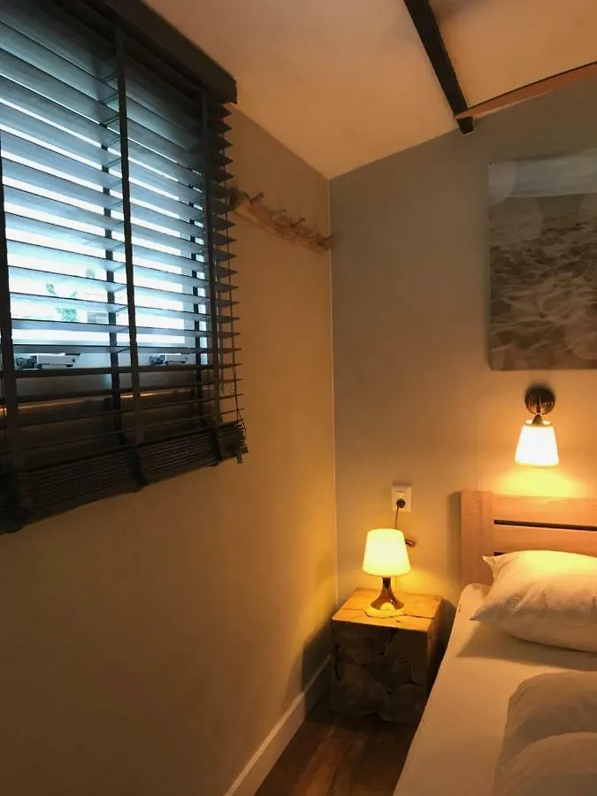 Beach House Milou Zandvoort Private Parking 0*,  Netherlands